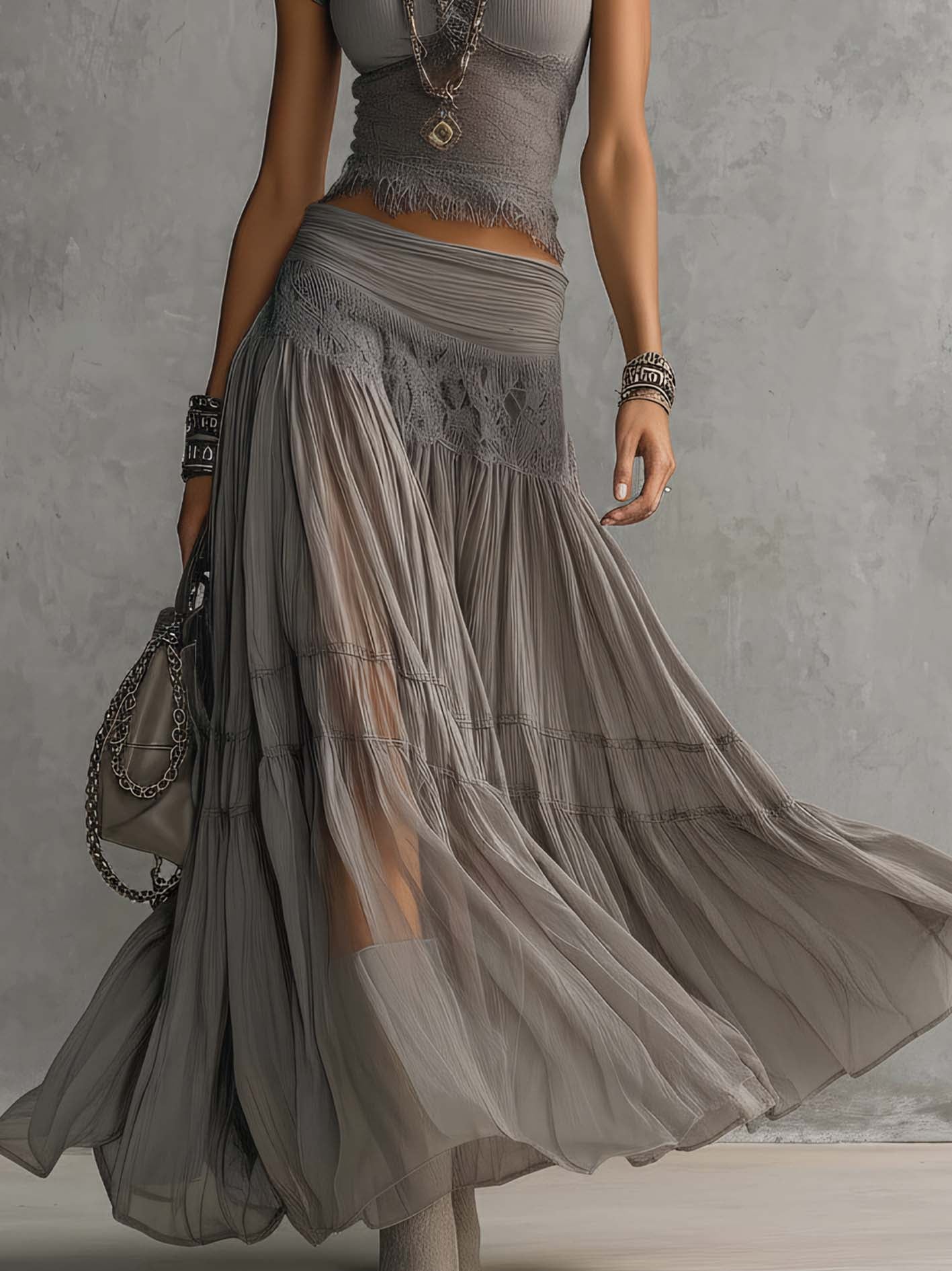 Daniela | Completo con Top Trasparente in Pizzo e Gonna Maxi Plissettata