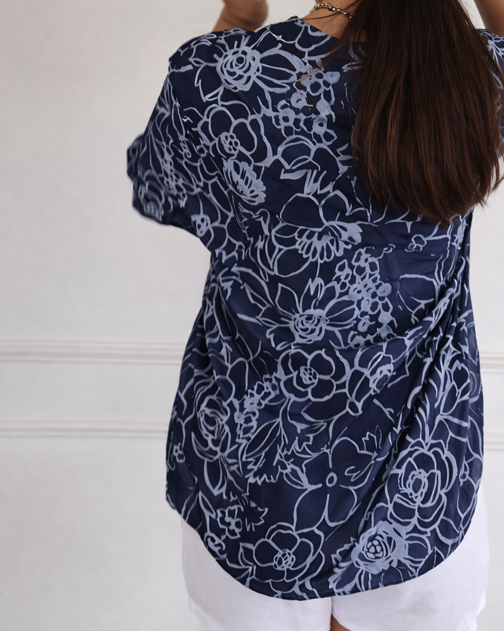 Azzurra | Blusa Elegante con Tasca
