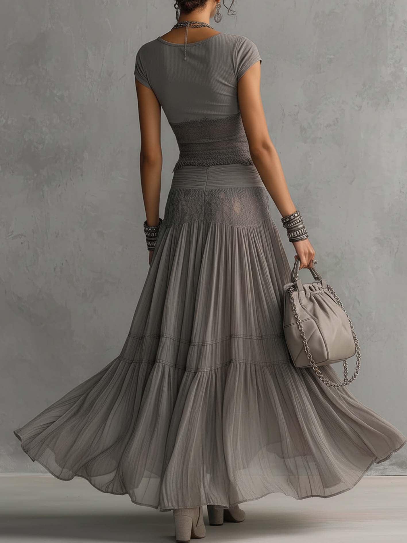 Daniela | Completo con Top Trasparente in Pizzo e Gonna Maxi Plissettata