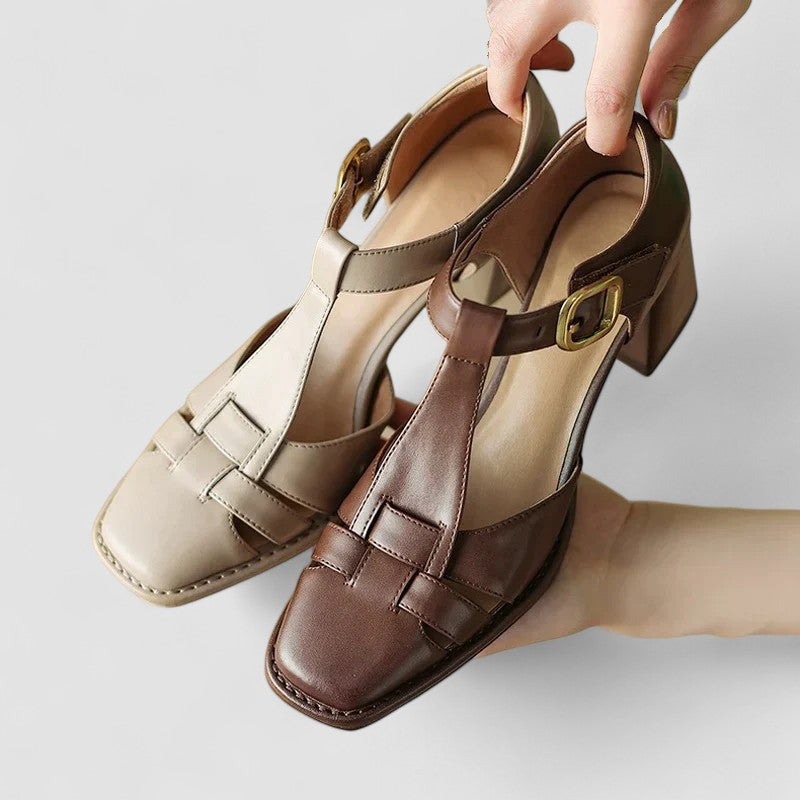Beatrice | Scarpe Mary Jane con Intagli Laterali