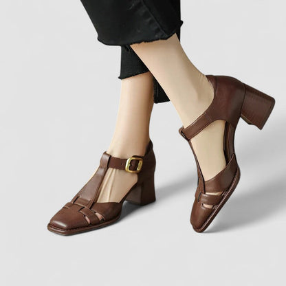 Beatrice | Scarpe Mary Jane con Intagli Laterali