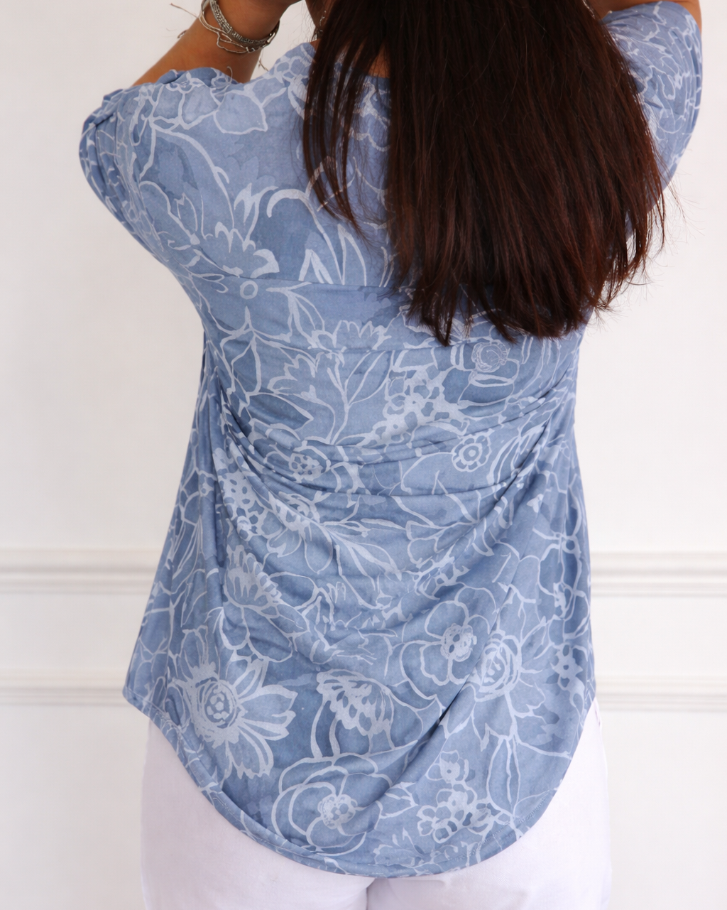 Azzurra | Blusa Elegante con Tasca