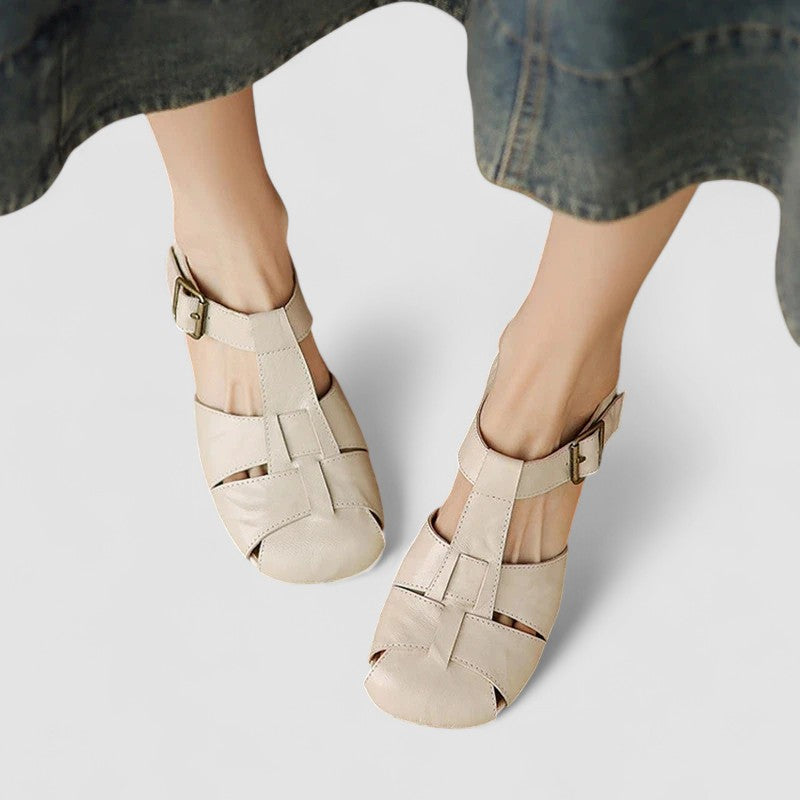 Silvia | Scarpe Mary Jane Retrò con Intagli