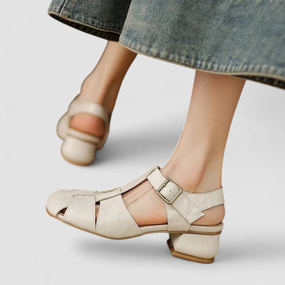 Silvia | Scarpe Mary Jane Retrò con Intagli