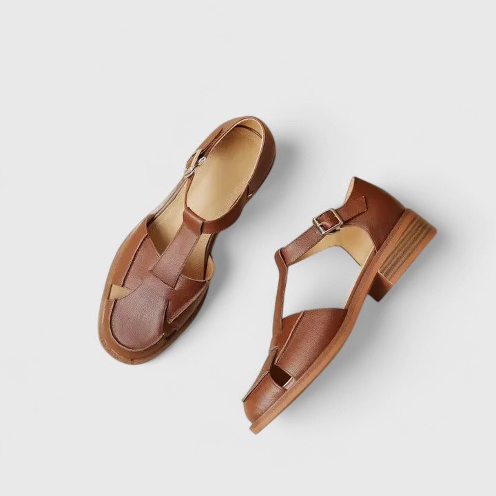 Raffaella | Scarpe Mary Jane con Intagli Laterali