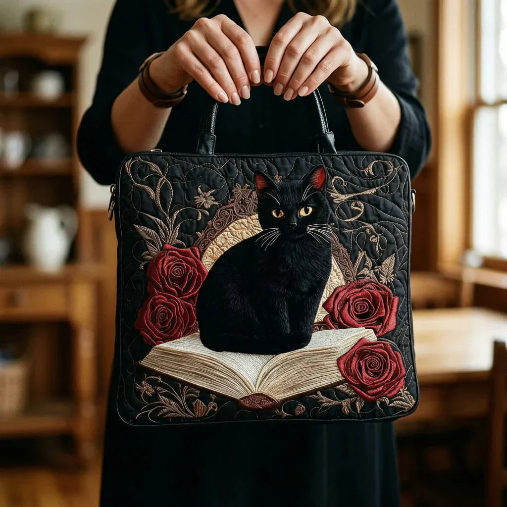 Giuseppina | Borsa Artigianale Trapuntata Gatto Nero sui Libri