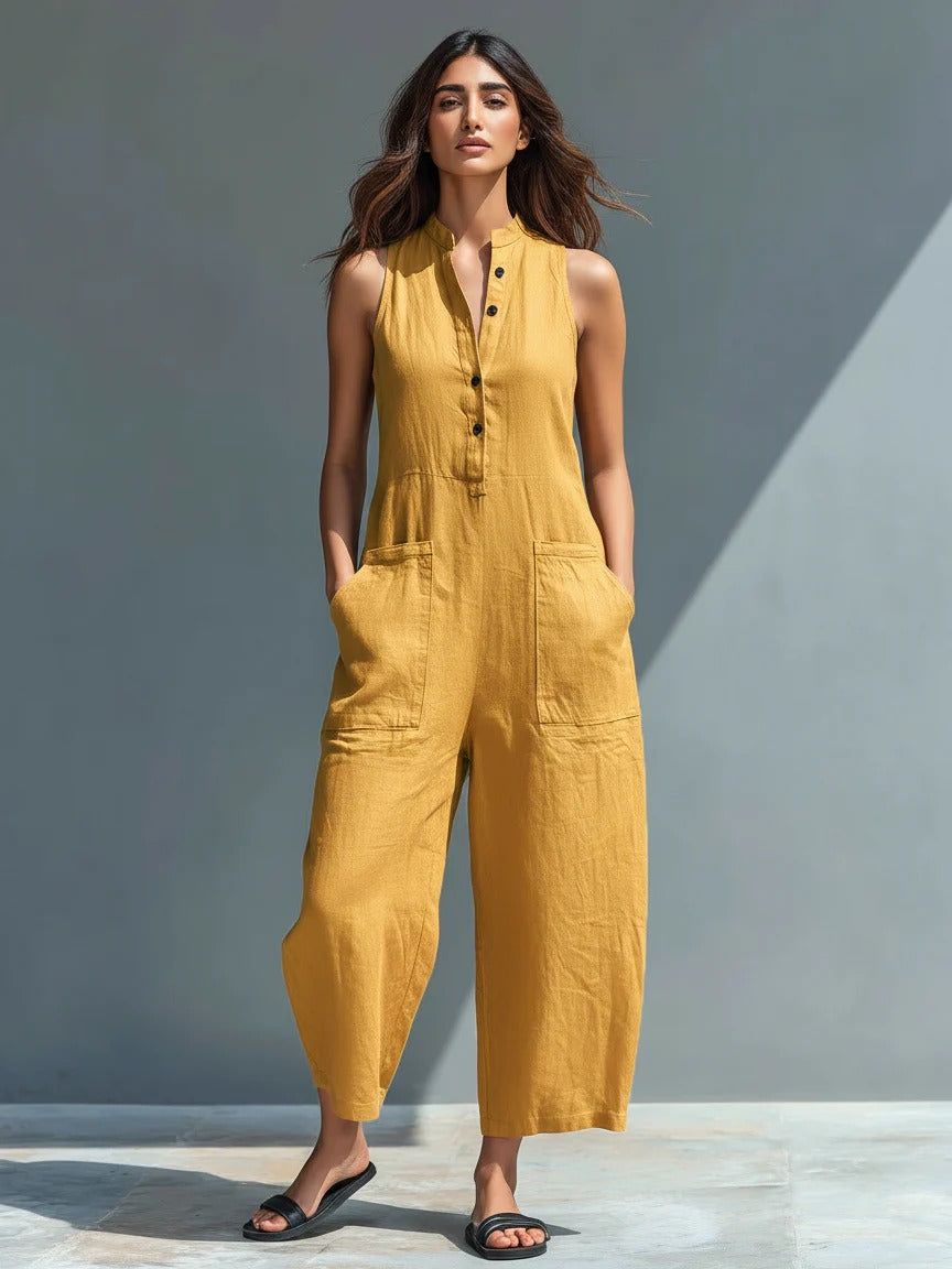 Roberta | Tuta Minimalista Senza Maniche con Collo Alto e Bottoni